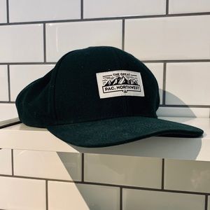 🌲Forest Green PNW SnapBack🌲